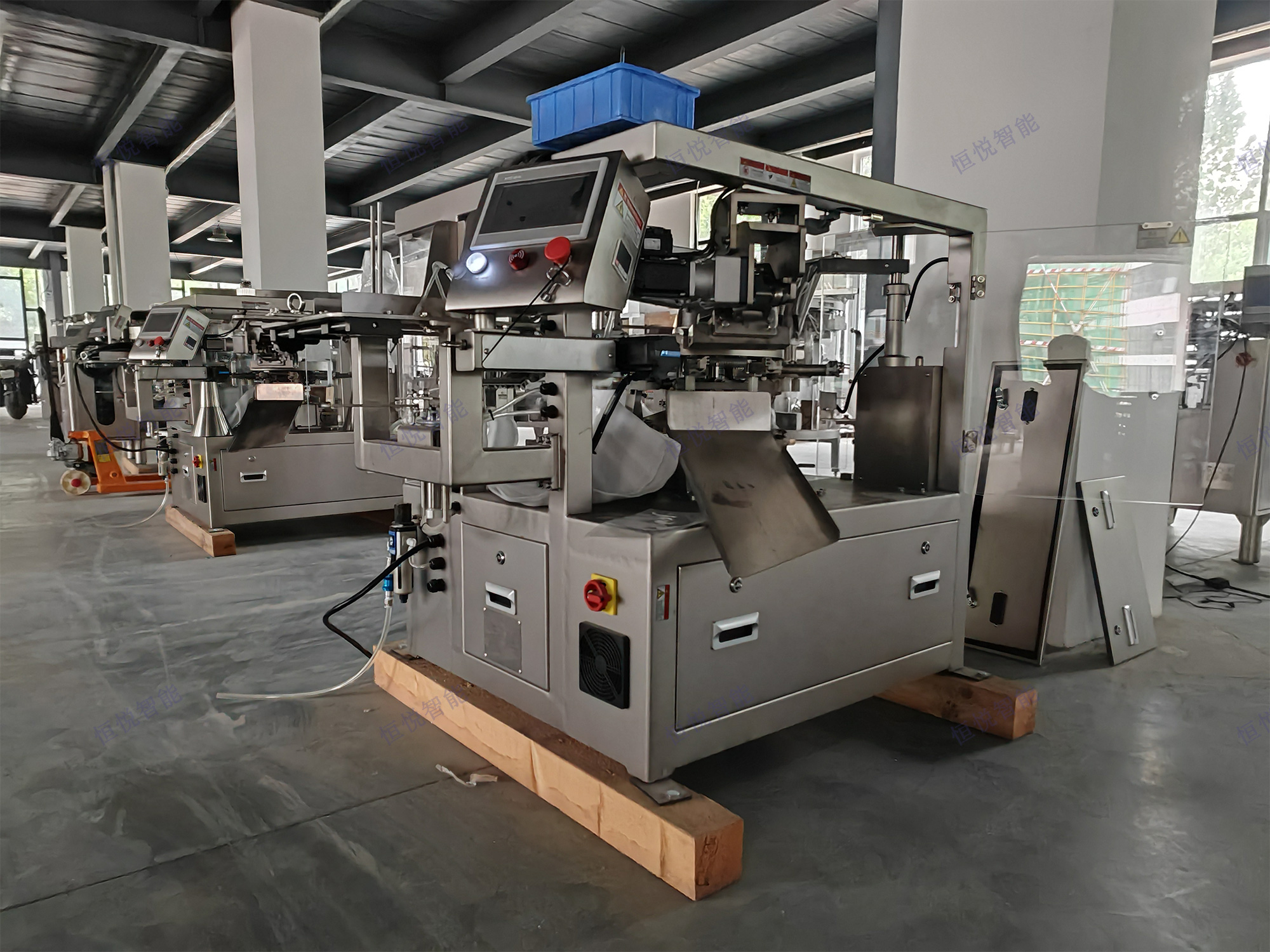 六工位给袋式包装机