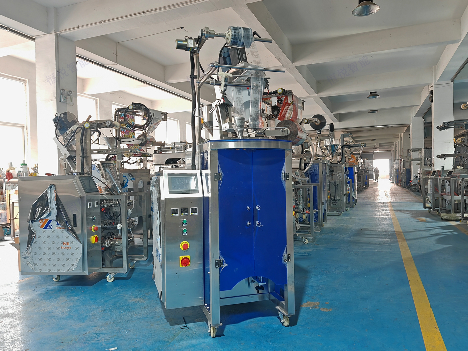 粉剂圆角背封包装机具备全流程自动化优势